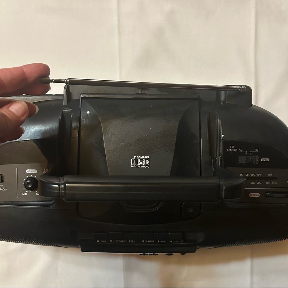 Portable Radio/CD Player - Picture 2 of 12